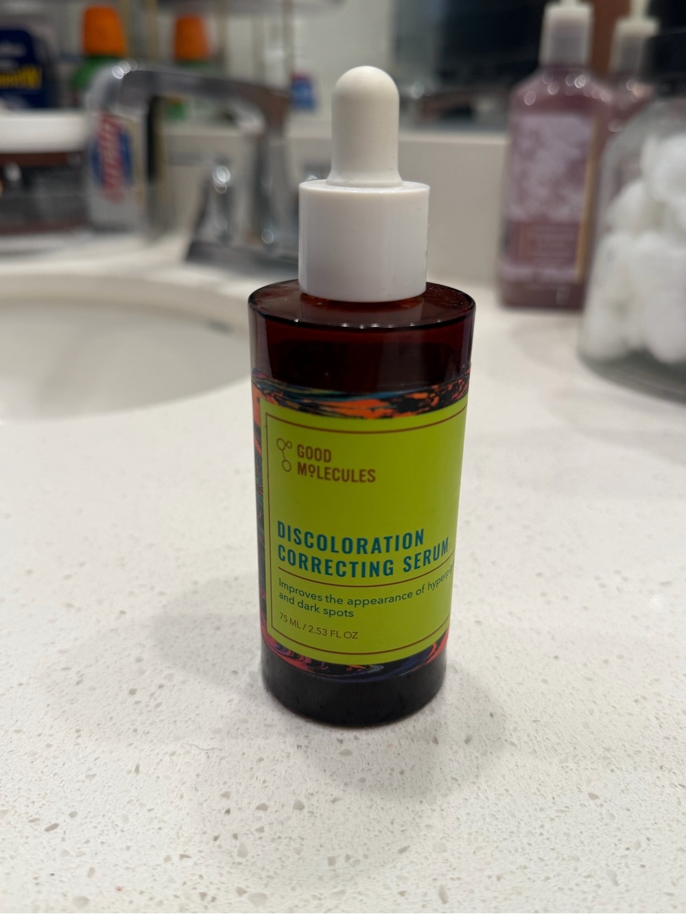 Good Molecules Discoloration Correcting Serum - Green Bottle